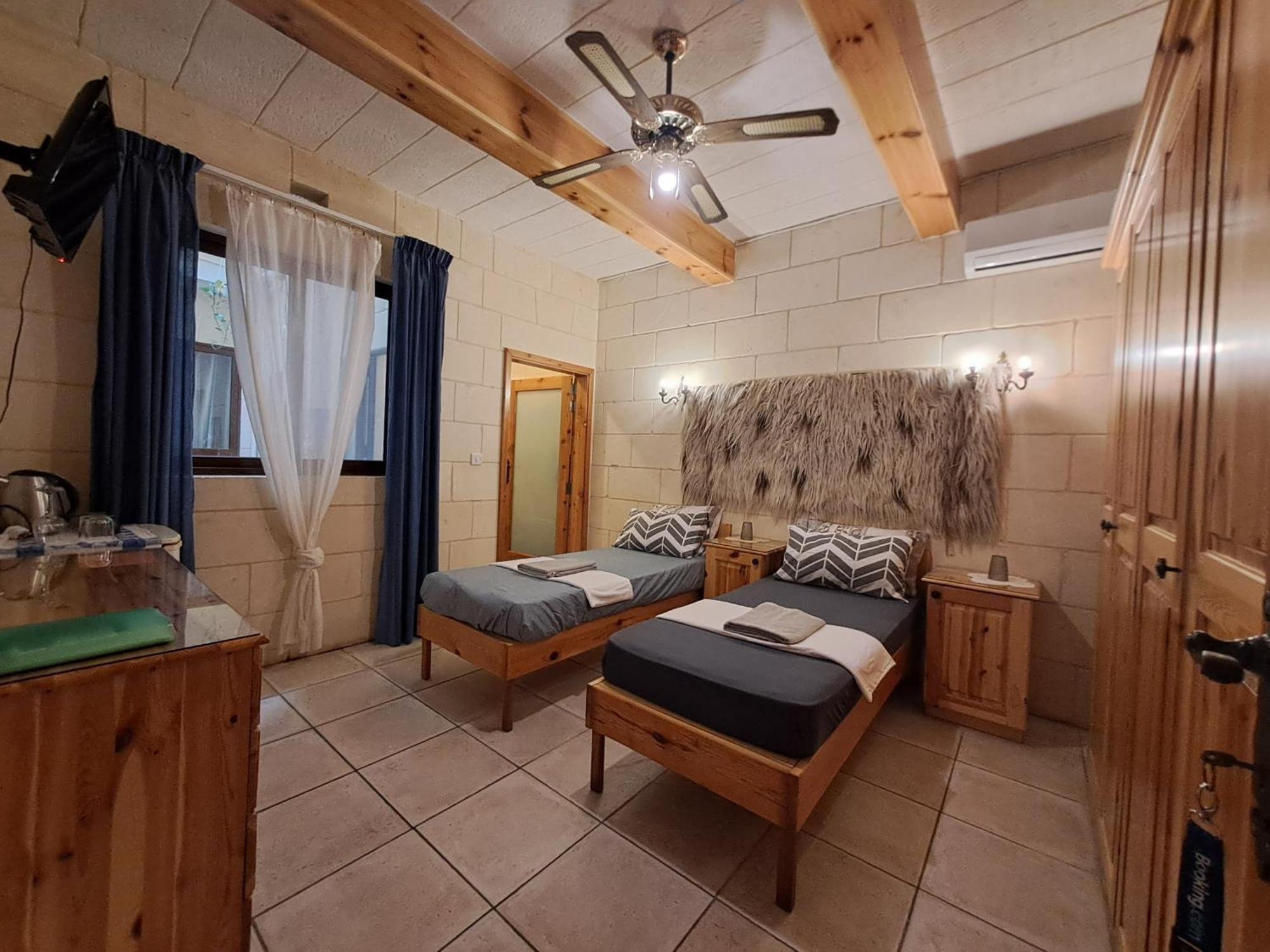Happy & Healthy Gozo, Self-Check-In Guest House Victoria Exterior foto