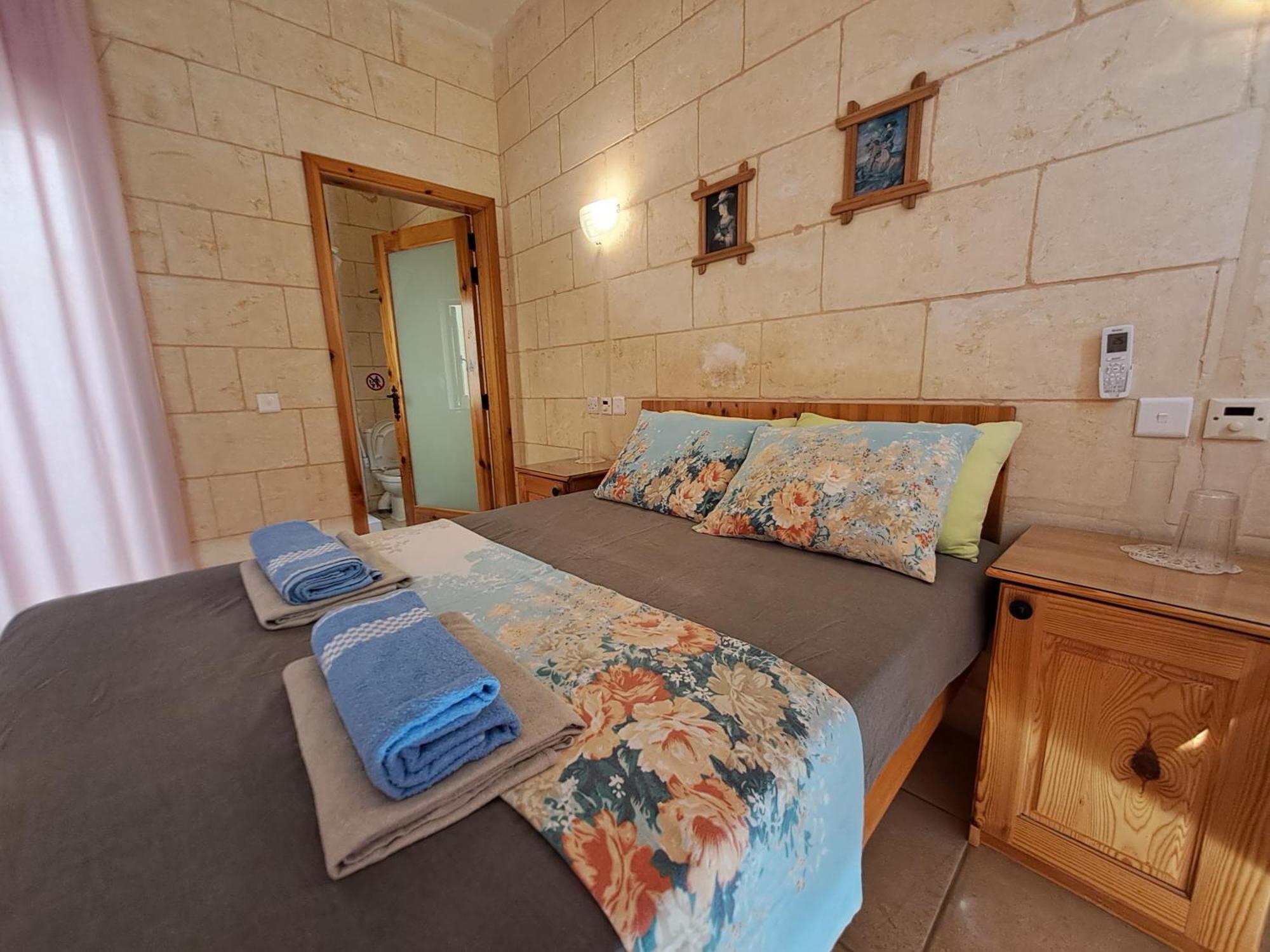 Happy & Healthy Gozo, Self-Check-In Guest House Victoria Habitación foto