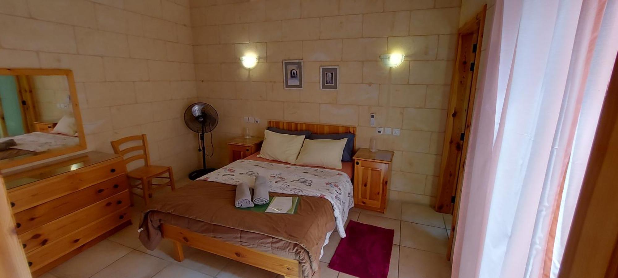 Happy & Healthy Gozo, Self-Check-In Guest House Victoria Habitación foto