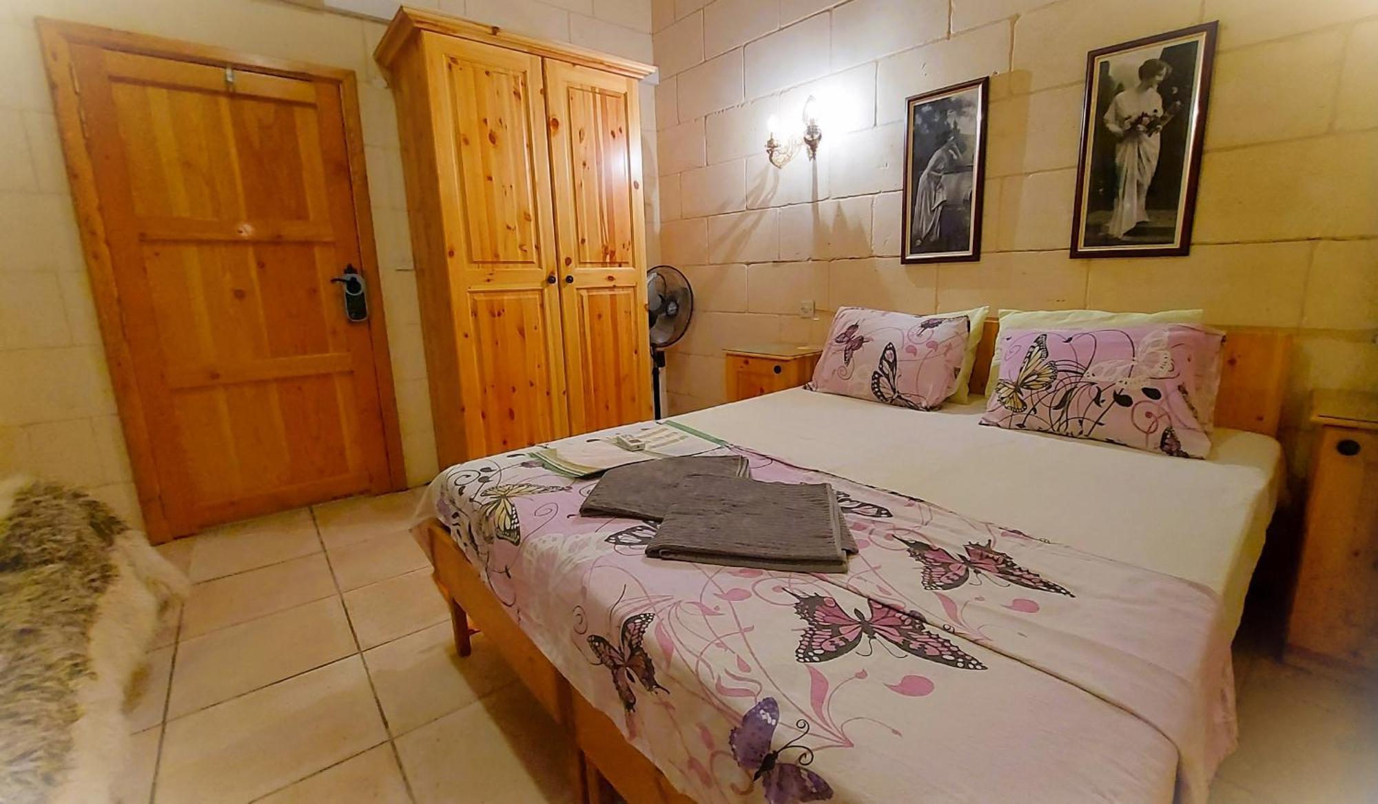 Happy & Healthy Gozo, Self-Check-In Guest House Victoria Habitación foto